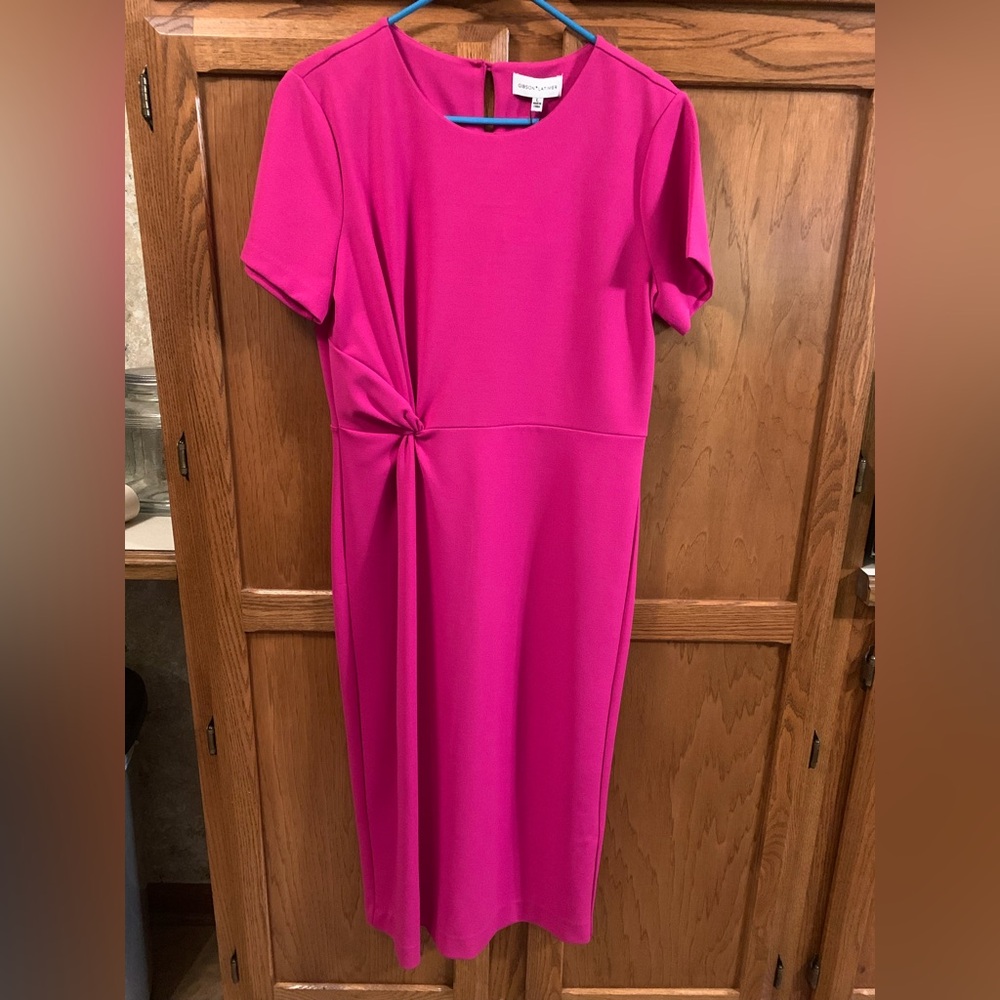 Gibson Latimer Fuchsia Midi Dress